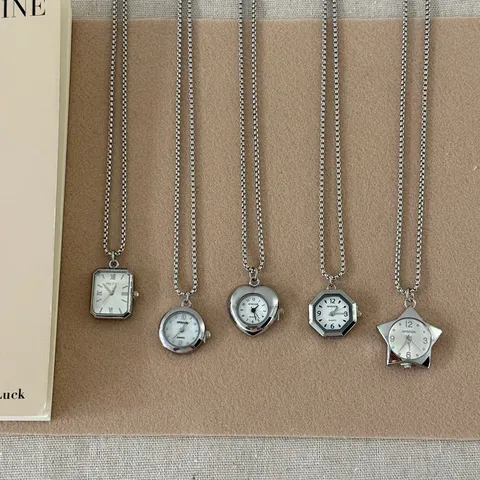 Collana con Ciondolo Orologio da Taschino in Lega Colore Argento Vintage Catena per Maglione Geometrica Unica Collana Lunga da Donna