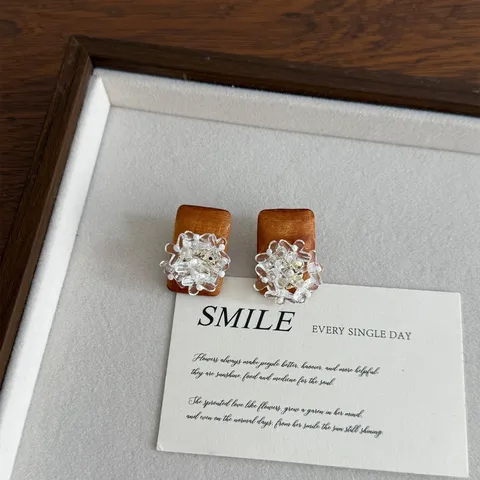 Vintage Wood Square Stud Earrings For Women Retro Literary Crystal Flower Rhinestone Spliced Resin Tassel Earrings Personal Jewelry Gift