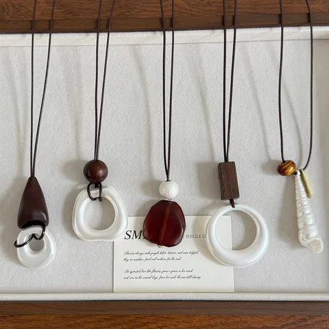 Collana Lunga per Maglione in Stile Etnico Neo Cinese Pendente a Goccia in Legno e Resina Geometrica Con Perla Artificiale Collane Con Catena in Corda da Donna