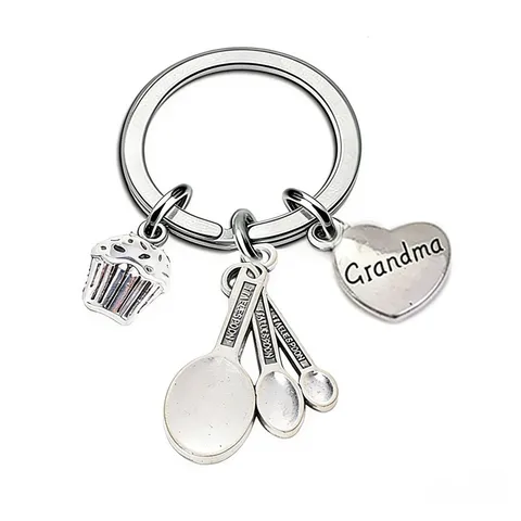 Zinc Alloy Heart Cake Measuring Spoon Keychain For Parents Grandparents Gift Mom Dad Grandma Grandpa Birthday Souvenir Keyring
