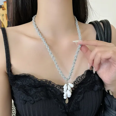Collar Gargantilla Hecho a Mano Cuerda Tejida Cuentas Cadena Geométrica Blancas Acrílico Strass Colgante Pendientes Largos Joyería para Mujer