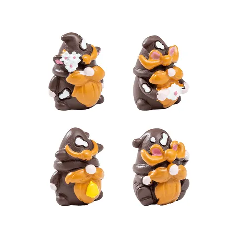 Miniature Resin Highland Gnome Figurine Cute Cartoon Micro Landscape Dwarf Sculpture For Fairy Garden DIY Car Desk Decoration