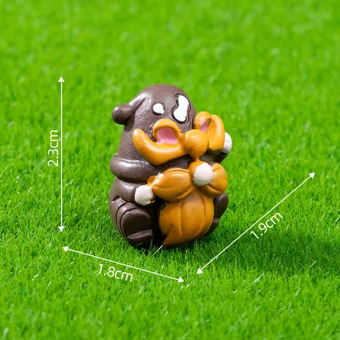 Miniature Resin Highland Gnome Figurine Cute Cartoon Micro Landscape Dwarf Sculpture For Fairy Garden DIY Car Desk Decoration