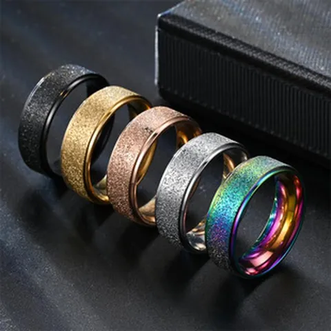 Bague Givrée en Acier Inoxydable Titane Minimaliste pour Femmes Hommes Mode Finition Mate Bague de Couple Bijoux Bague