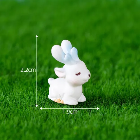 Cute Resin Little Elk Animal Figurine Micro Landscape Desktop Ornament Cartoon Animal Statue For Home Decor