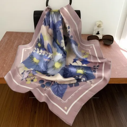 Moerbei Zijde Vierkante Sjaal voor Dames Glad Zacht Elegant Bloemen Bedrukt Hals Sjaal Mode Hoofdsjaal Luxe Cadeau
