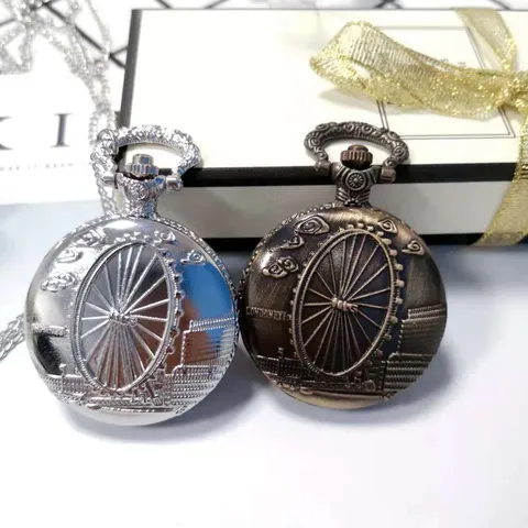 Vintage Hollow Flip Pocket Watch Quartz Pocket Watch With Chain Retro Bronze Silver Pocket Watch For Men Women Gift
