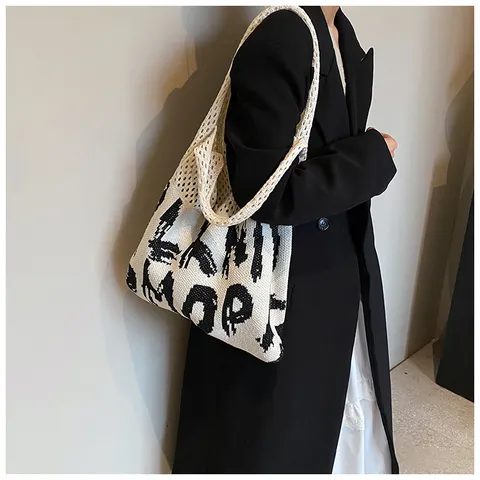 Damen Gestrickte Buchstabe Tote Bag Große Kapazität Häkel Schultertasche Ins Stil Gewebte Handtasche Lässige Einkaufstasche