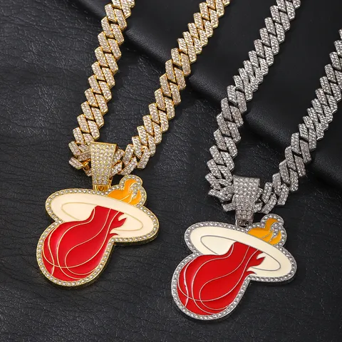 Collana con Ciondolo a Palla di Fuoco da Basket in Lega con Strass Hip Hop Catena Cubana Galvanica Smalto Gioielli Unisex