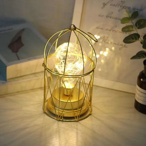 Minimalistische IJzeren Vogelkooi LED Nachtlampje Geometrische Holle Hanglamp Warme Decoratieve Bureau Sfeerlicht Voor Bar Restaurant Café Thuis