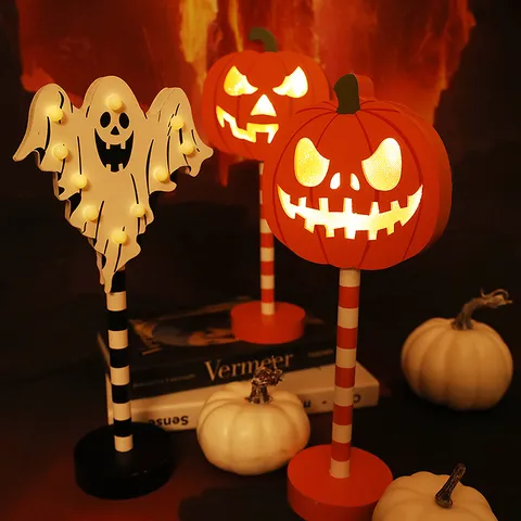 Halloween Houten LED Nachtlampje Creatief Geest Pompoen Schedel Vleermuis Vorm Desktop Decoratie Batterij Gevoed Sfeerlicht