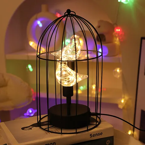 Creatieve IJzeren Vogelkooi LED Nachtlampje Kerst Decoratie Desktop Romantische Vogel Tafellamp USB Batterij Ornament