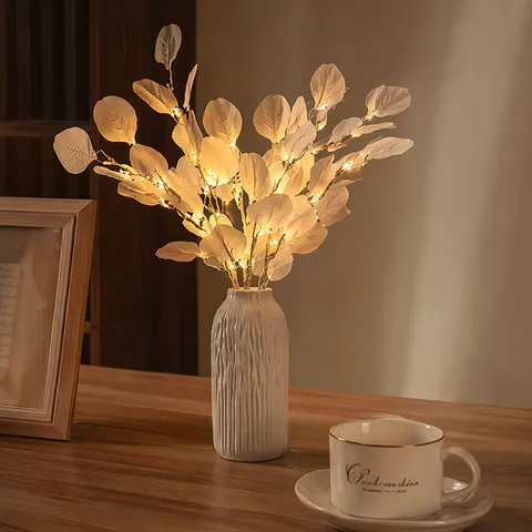 Lámpara de Mesa LED de Árbol de Abedul Minimalista Nórdico Con Jarrón de Cerámica Plisado Flor de Simulación Decoración de Escritorio Luz Nocturna de Atmósfera