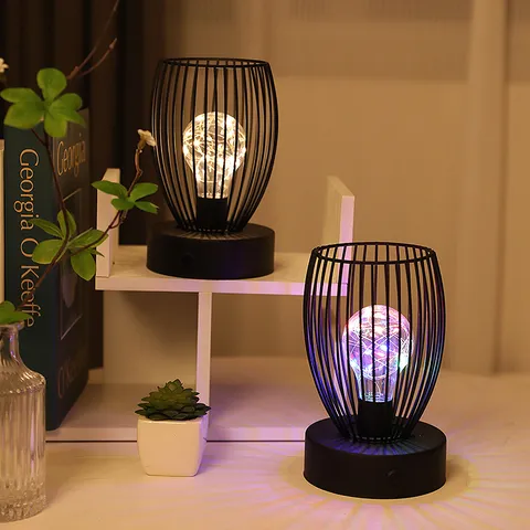 Nordic IJzeren LED Nachtlampje Opengewerkt Geometrisch Bureau Tafelgids Batterij Gevoed Decoratieve Lamp Voor Slaapkamer Thuis Decor