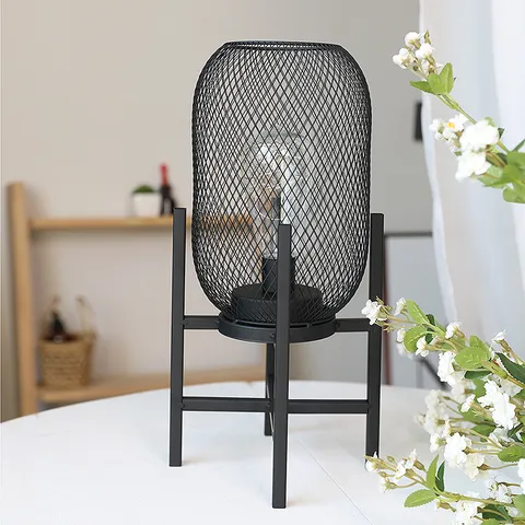 Creative Mesh Lantern Night Light Modern Minimalist Iron Mesh Table Lamp Battery Operated Warm White LED Lamp For Bedroom Home Decor