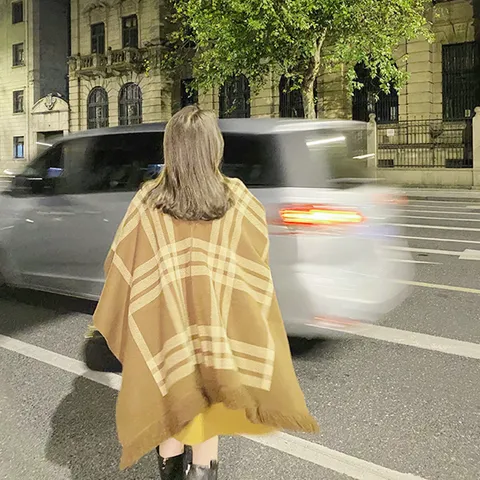 Dames Gebreide Jacquard Ruit Sjaal Kwastje Elegante Cape Herfst Winter Warm Acryl Poncho Jas