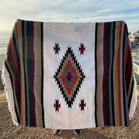 Bohemian Mexican Style Woven Outdoor Picnic Blanket Ethnic Diamond Pattern Beach Mat with Tassels Throw Blanket