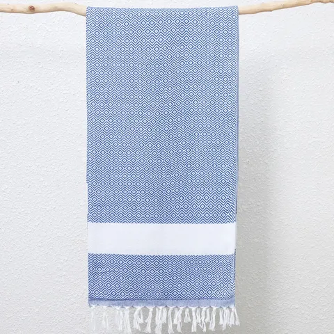 Turkish Style Woven Jacquard Polyester Cotton Beach Towel Absorbent Quick Drying Diamond Pattern With Tassels