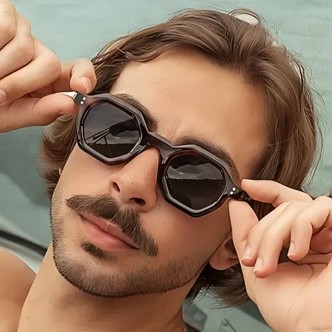Vintage Polygon Sonnenbrille Für Damen Herren UV400 Schutz Geometrischer Rahmen Trendige Individuelle Brille PC AC Material Retro Mode