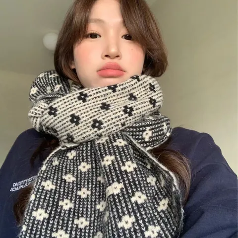 Damen Vintage Jacquard Gestreifter Schal Doppelseitiger Warmer Winterschal Mode Lässiger Nackenschwärmer Kaltes Wetter Zubehör