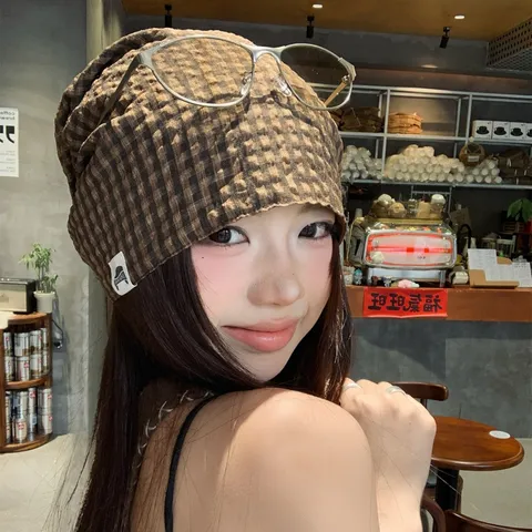 Damen Vintage Karo Beanie Mütze Casual Baumwolle Slouchy Strick Pullover Mütze Weich Atmungsaktiv Alltag Mode Kopfbedeckung