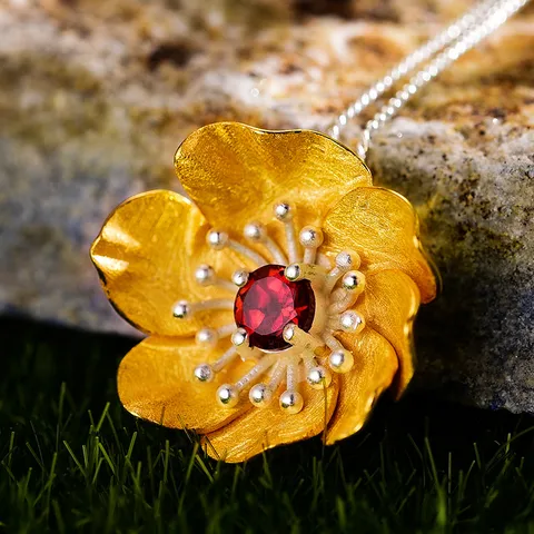 Ciondolo a Fiore in Argento Sterling 925 Fatto a Mano con Granato Rosso Naturale per Donna Elegante Ciondolo Solo Senza Catena