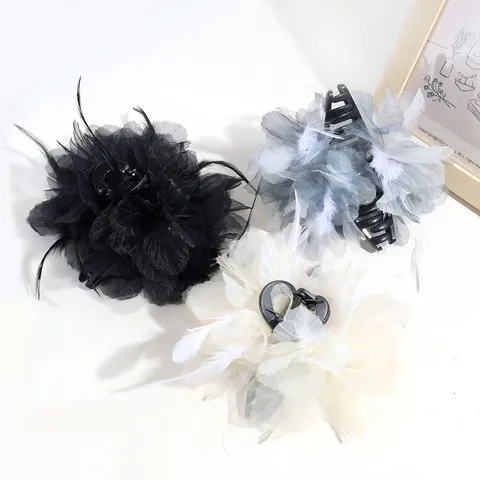 Elegant Mesh Flower Hair Claw Clip With Feather Artificial Pearl Korean Large Shark Clip Hair Accessories For Women