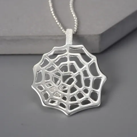 Collar con Colgante de Telaraña de Plata de Ley 925 Diseño Único Estilo Chino Bicolor Oro Plata Joyería de Insectos para Mujer