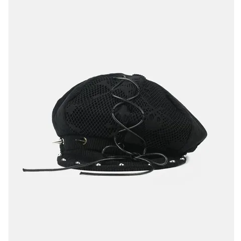 Damen Punk Barette Hut Dunkler Retro Oktogonal Cap Spitzennetz Lederriemen Metallnieten Streetwear Mode Kopfbedeckung