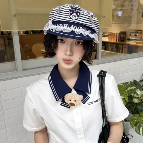 Chapeau de Marin Style Japonais Femme Doux et Cool Chapeau Octogonale Rayé Garniture en Dentelle Étoile à Quatre Branches