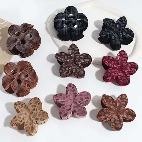 Maillard Style Flocked Flower Hair Claw Clip Leopard Plaid Print Retro Flower Hair Accessories For Women Spring Summer Hairpin