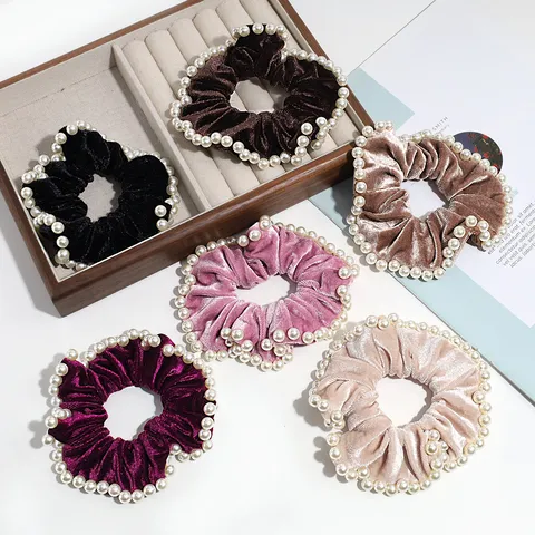 Women Elegant Velvet Artificial Pearl Scrunchies Vintage High Elasticity Hair Ties Fashion Ponytail Holder Hair Accessories