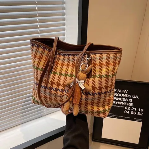 Vintage Hahnentritt Karierte Wollene Tragetasche Für Damen Große Kapazität Schultertasche Mit Plüsch Hasen Anhänger Alltagstasche