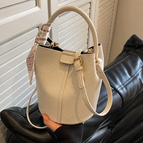 Damen Eimertasche Lychee Narbung PU Leder Satinnschal Griff Schultertasche Umhängetasche Magnetverschluss
