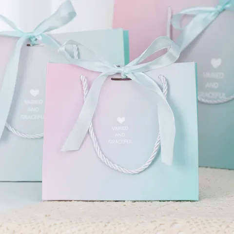 Gradient Color Paper Gift Bag With Ribbon Bow Heart Pattern Portable Paper Tote For Wedding Party Holiday Gift Packaging