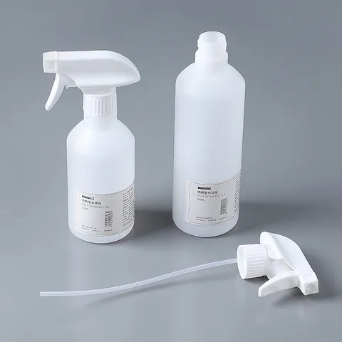 Plastic Spray Bottle Hand Pressed Fine Mist Sprayer Portable Watering Bottle For Plants Cleaning Dispenser