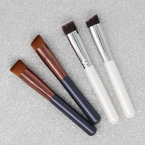 Professional Foundation Brush Synthetic Fiber Bristles Wood Handle Portable Makeup Tool For BB Cream Concealer Base Makeup Flat Angled Head Brush