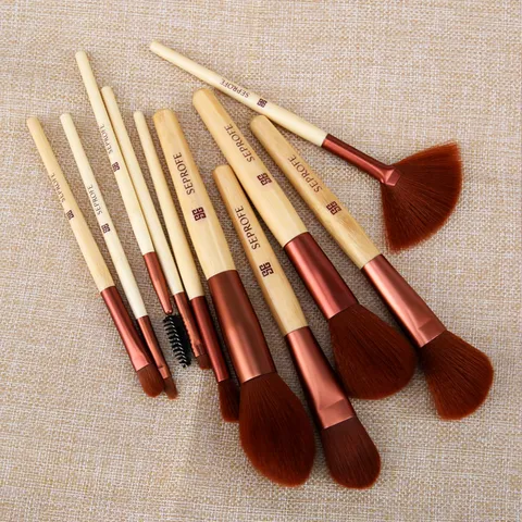 Professional 10 Brushes Bamboo Handle Makeup Collection Soft Synthetic Fiber Brushes for Powder Blush Eyeshadow Foundation Beauty Tools