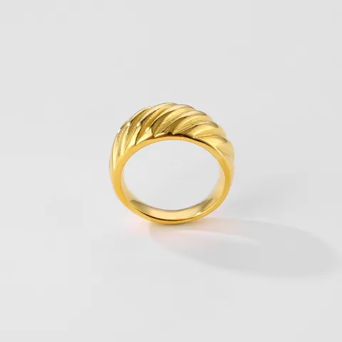 French Vintage Stainless Steel Beveled Texture Wide Band Ring For Women Electroplated Gold Niche Design Twisted Ring Jewelry Gift