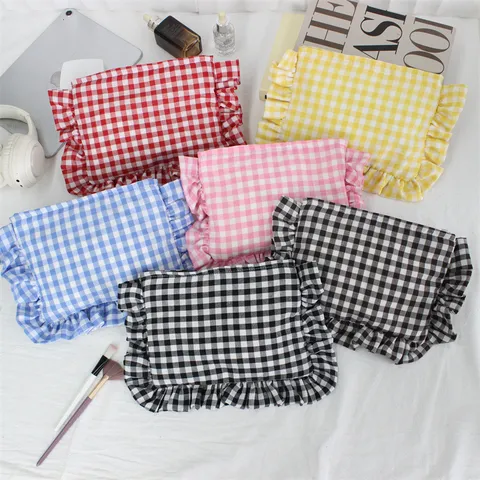 Ins Plaid Ruffle Cosmetic Bag Large Capacity Girls Clutch Simple Portable Skincare Toiletry Bag Polyester Checkered Wash Bag