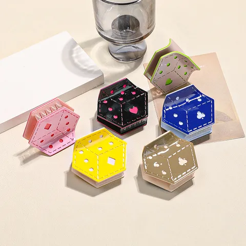 Personalisierte Acetat Würfel Haarklammer Kreatives Poker Design Haifisch Clip Für Damen Modische Haar-Accessoires