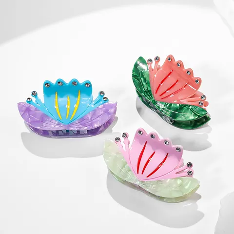 Elegant Acetate Flower Hair Claw With Rhinestone Embellishment Fresh Floral Shark Clip Fashion Hair Accessory For Women