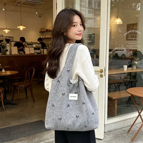 Dames Wollen Tweed Strik Borduurwerk Tote Bag Mode Ins Stijl Schoudertas Retro Veelzijdige Woon-werkverkeer Handtas
