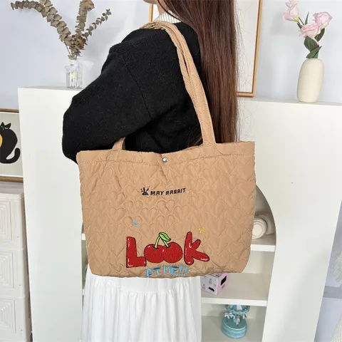 Women Quilted Heart Pattern Shoulder Bag Cute Cartoon Cherry Embroidered Tote Bag Large Capacity Shopping Handbag