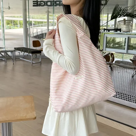 Women's Ins Style Striped Shoulder Bag Large Capacity Lightweight Tote Bag Summer Seersucker Shopping Bag Casual Canvas Handbag