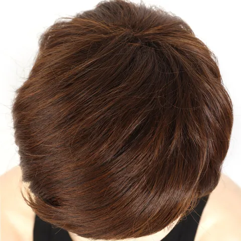Parrucca da Donna Corta Liscia Con Frangia Laterale Parrucca Sintetica in Fibra ad Alta Temperatura per Uso Quotidiano Naturale Resistente al Calore