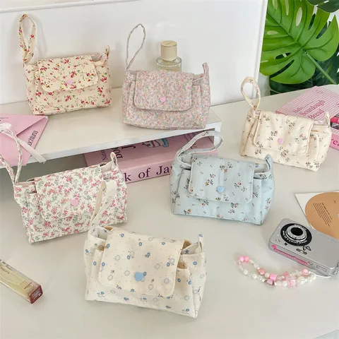 Frisch Süß Blumenmuster Kosmetiktasche Herz Druckknopf Polyester Aufbewahrungstasche Klein Vertikales Quadrat Make Up Tasche Für Frauen Studenten Tägliche Kombination Veranstalter