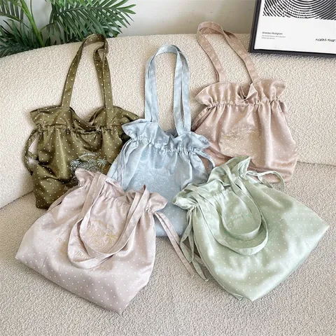 Bolso de Hombro de Satén de Lunares Con Bordado Floral Estilo Coreano Relajado Bolso Tote Con Cordón Para Mujer Estudiante