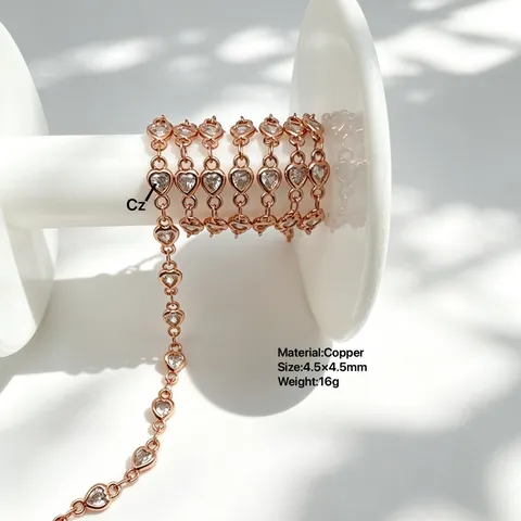 Catena in Rame a Forma di Cuore in Zirconia per Fai da Te Creazione Gioielli Collana Hanfu Accessori per Capelli Catena a Maglie in Zirconia Multicolore