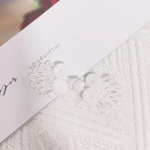 Neo-Chinese Qipao Style Flower Wrapping Cloth Floral Print Fabric Mother's Day Round Bouquet Material With Pearl Decor